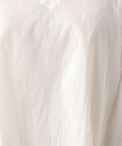 Elura（エルーラ）の「ボイルタックギャザーブラウス/290848（シャツ/ブラウス・レディース・ブラック/レッド/ホワイト・FREE）」の5枚目の写真