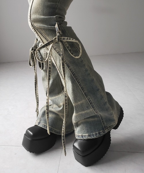 me+em select(ミームセレクト)の「【 3color / 4size 】ストラップリボンヴィンテージストレッチフレアデニム / strap ribbon vintage stretch flare denim(デニムパンツ・レディース・ブラック/ブルー/ダークブラック・SMALL/MEDIUM/LARGE/X-LARGE)」の8枚目の写真