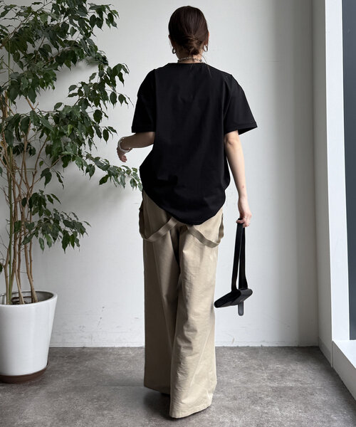 DouDou(ドゥドゥ)の「【WEB限定】ヘリンボーンロゴTEE(Tシャツ/カットソー・レディース・オフホワイト/ブラウン/ブラック・FREE)」の5枚目の写真