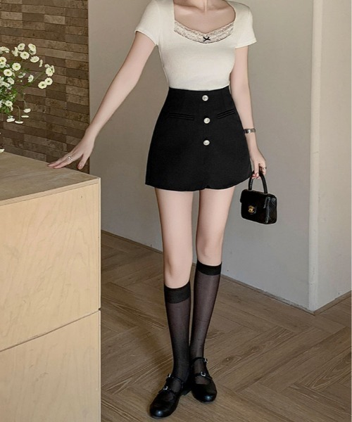 kirakiraShop(キラキラショップ)の「フロントボタン ミニ スカート パンツ(スカート・レディース・グレー/ブラック・S/M/L)」の5枚目の写真