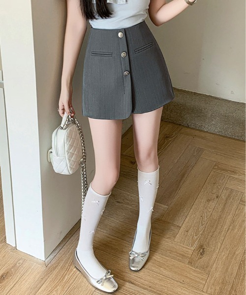 kirakiraShop(キラキラショップ)の「フロントボタン ミニ スカート パンツ(スカート・レディース・グレー/ブラック・S/M/L)」の22枚目の写真