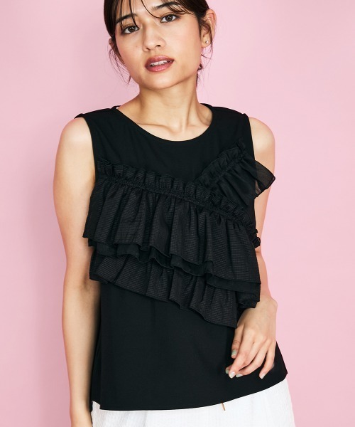 QUEENS COURT(クイーンズコート)の「シフォンフリルノースリブラウス≪手洗い可能≫(シャツ/ブラウス・レディース・オフホワイト/ブラック・M)」の5枚目の写真