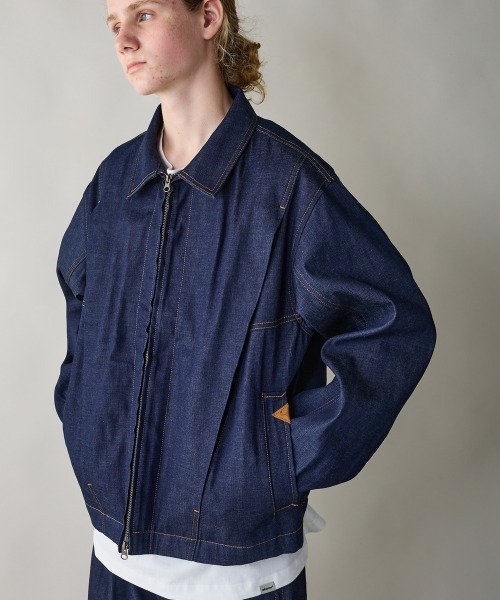 rehacer（レアセル）の「rehacer : Tuck Volume Denim Jacket / タック ボリュームデニム ジャケット（デニムジャケット・メンズ・インディゴブルー・SMALL/MEDIUM/LARGE）」の6枚目の写真