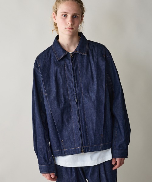 rehacer（レアセル）の「rehacer : Tuck Volume Denim Jacket / タック ボリュームデニム ジャケット（デニムジャケット・メンズ・インディゴブルー・SMALL/MEDIUM/LARGE）」の4枚目の写真