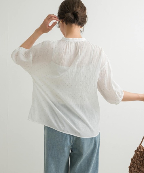 URBAN RESEARCH DOORS（アーバンリサーチドアーズ）の「グリッタードットギャザーブラウス（シャツ/ブラウス・レディース・オフホワイト/ネイビー・MEDIUM）」の15枚目の写真