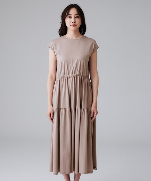 UNTITLED(アンタイトル)の「【ティアード/洗える】コットンロングワンピース(ワンピース・レディース・サンドベージュ/ブラック/ブラウン系その他・50/42/44/46/48/00/01/02/03/04)」の13枚目の写真