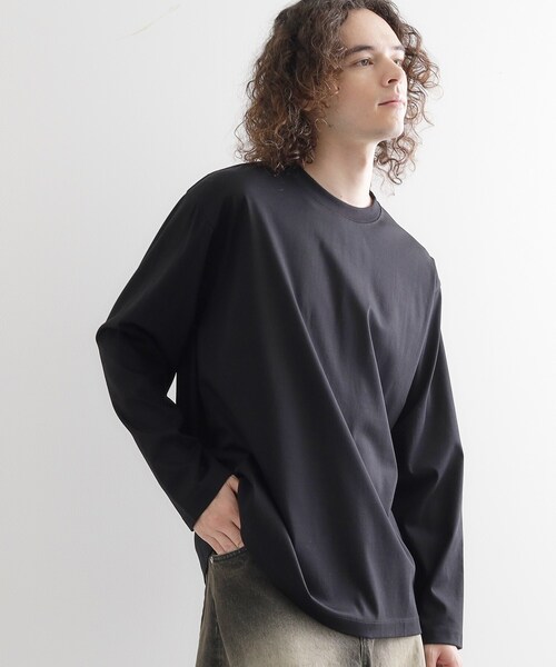 tk.TAKEO KIKUCHI(ティーケータケオキクチ)の「ダブルシルエットスムースカットソー(Tシャツ/カットソー・メンズ・ホワイト/ブラック・02/03/01)」の2枚目の写真