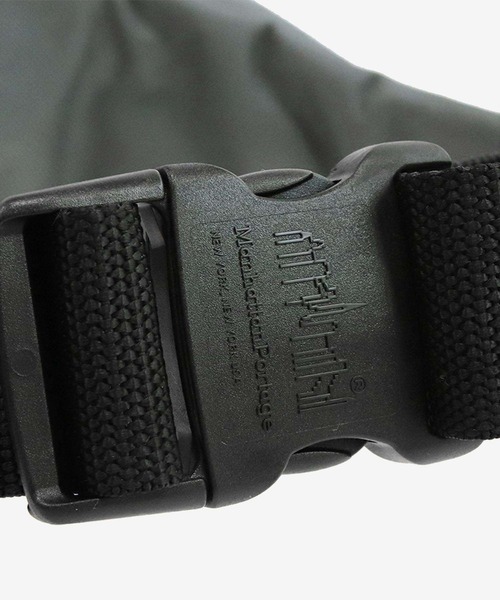 Manhattan Portage（マンハッタンポーテージ）の「Manhattan Portage Alleycat Waist Bag マンハッタンポーテージ アレイキャット ウエストバッグ ボディバッグ（ボディバッグ/ウエストポーチ・レディース・カモフラージュ/グレー/ネイビー系1/ブラック・FREE）」の14枚目の写真