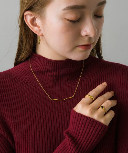 muku(ムク)の「PIERCE/KNOT WIRE(ピアス(両耳用)・レディース・シルバー/ゴールド・FREE)」の10枚目の写真