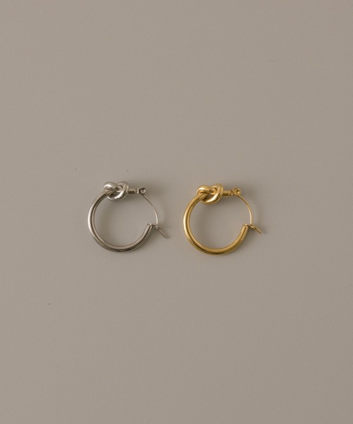 muku(ムク)の「PIERCE/KNOT WIRE(ピアス(両耳用)・レディース・シルバー/ゴールド・FREE)」の15枚目の写真