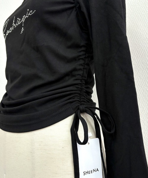 SHEENA(シーナ)の「【秋冬新作】ドロストラインストーンロゴオフショルトップス(Tシャツ/カットソー・レディース・ブラック・M)」の10枚目の写真