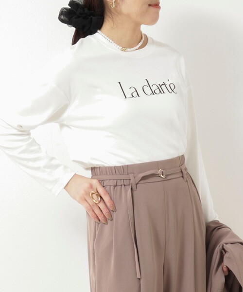 MICO COULIER(ミコクリエ)の「《防水・防汚・防油》トリプルケア ロゴプリントプルオーバー(Tシャツ/カットソー・レディース・オフホワイト/ベージュ/グレー・38)」の5枚目の写真