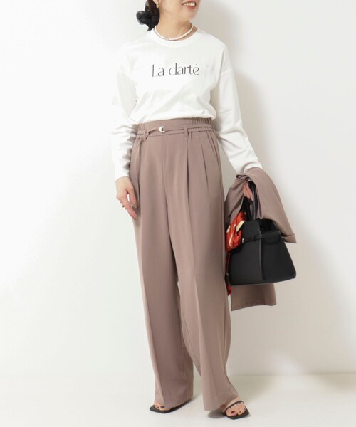 MICO COULIER(ミコクリエ)の「《防水・防汚・防油》トリプルケア ロゴプリントプルオーバー(Tシャツ/カットソー・レディース・オフホワイト/ベージュ/グレー・38)」の9枚目の写真