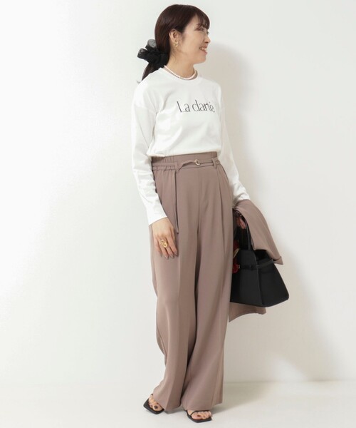 MICO COULIER(ミコクリエ)の「《防水・防汚・防油》トリプルケア ロゴプリントプルオーバー(Tシャツ/カットソー・レディース・オフホワイト/ベージュ/グレー・38)」の14枚目の写真