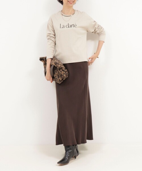 MICO COULIER(ミコクリエ)の「《防水・防汚・防油》トリプルケア ロゴプリントプルオーバー(Tシャツ/カットソー・レディース・オフホワイト/ベージュ/グレー・38)」の18枚目の写真