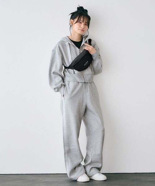 Calvin Klein(カルバン・クライン)の「ボールド ロゴ ウエストバッグ(ボディバッグ/ウエストポーチ・メンズ・ブラック/ネイビー/カーキ/グレー・FREE)」の6枚目の写真