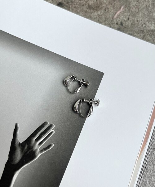 DouDou(ドゥドゥ)の「【インフルエンサーOKOCHI企画】ドロップイヤリングmini(イヤリング・レディース・ゴールド/シルバー・FREE)」の5枚目の写真