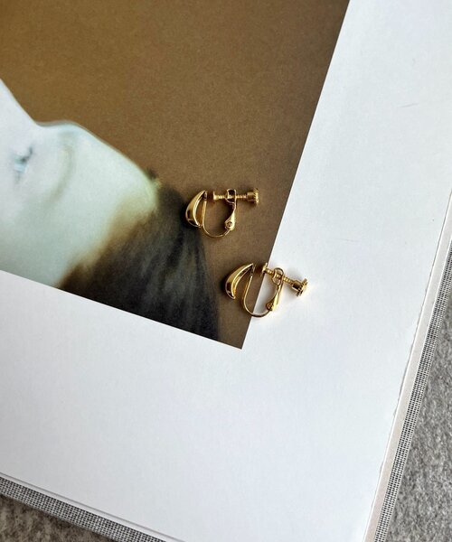 DouDou(ドゥドゥ)の「【インフルエンサーOKOCHI企画】ドロップイヤリングmini(イヤリング・レディース・ゴールド/シルバー・FREE)」の9枚目の写真