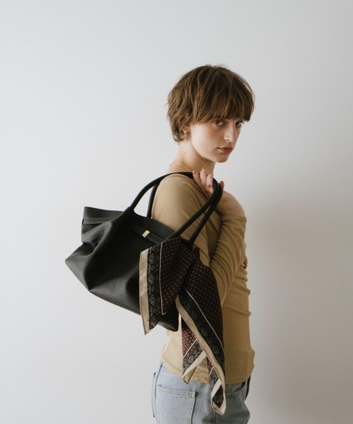 DRWCYS（ドロシーズ）の「レザータッチワイドバッグ（トートバッグ・レディース・ブラック/ブラウン・FREE）」の3枚目の写真