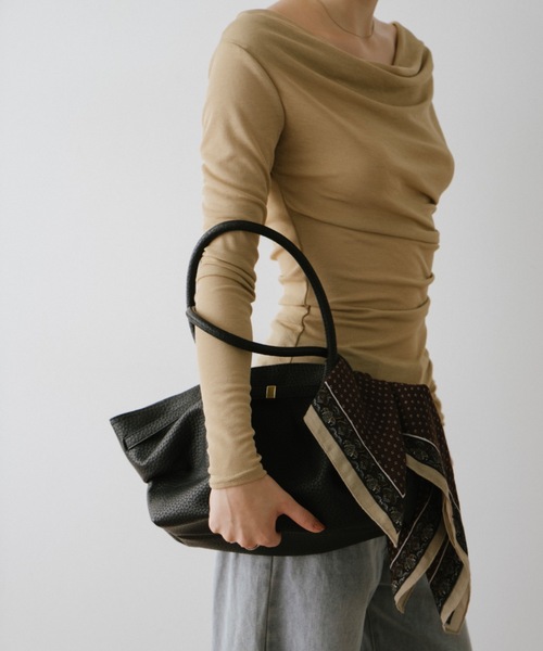 DRWCYS（ドロシーズ）の「レザータッチワイドバッグ（トートバッグ・レディース・ブラック/ブラウン・FREE）」の4枚目の写真