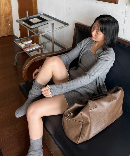 Olu.(オルドット)の「【うるちん☆こみ×Olu.】ルーズフィットリブソックス(ソックス/靴下・レディース・グレー/アイボリー・FREE)」の4枚目の写真