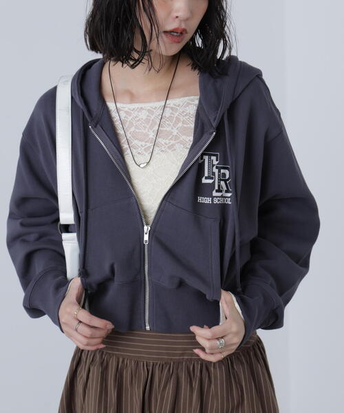 FREE'S MART（フリーズマート）の「◆〈フリーズマート別注〉〈フリーズマート別注〉テネシーリバーフーディ（パーカー・レディース・ブラック/グレー・FREE）」の4枚目の写真