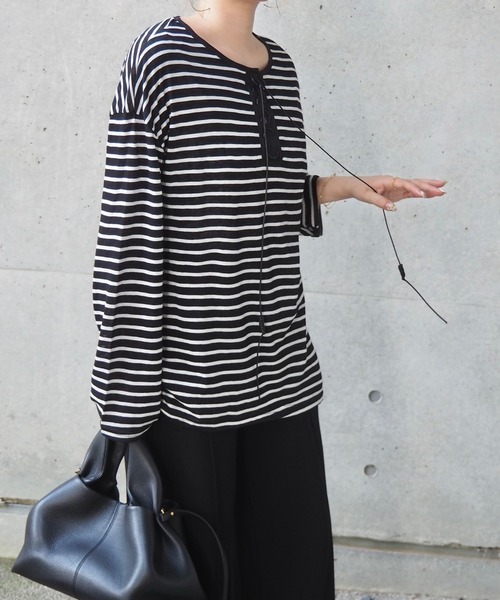 LAULEN（ローレン）の「border lace up tops /ボーダーレースアップトップス（Tシャツ/カットソー・レディース・ブラウン/ブラック/グレー・FREE）」の2枚目の写真