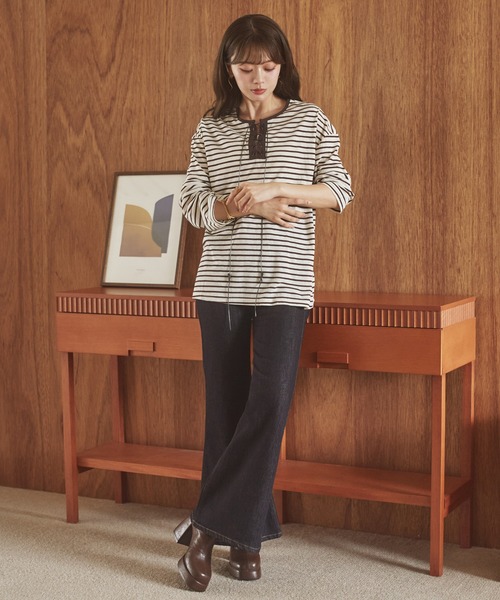 LAULEN（ローレン）の「border lace up tops /ボーダーレースアップトップス（Tシャツ/カットソー・レディース・ブラウン/ブラック/グレー・FREE）」の12枚目の写真