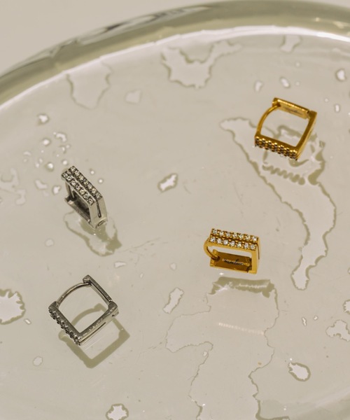 muku（ムク）の「PIERCE/DOUBLE ZIRCONIA LINE（ピアス（両耳用）・レディース・ゴールド/シルバー・FREE）」の9枚目の写真