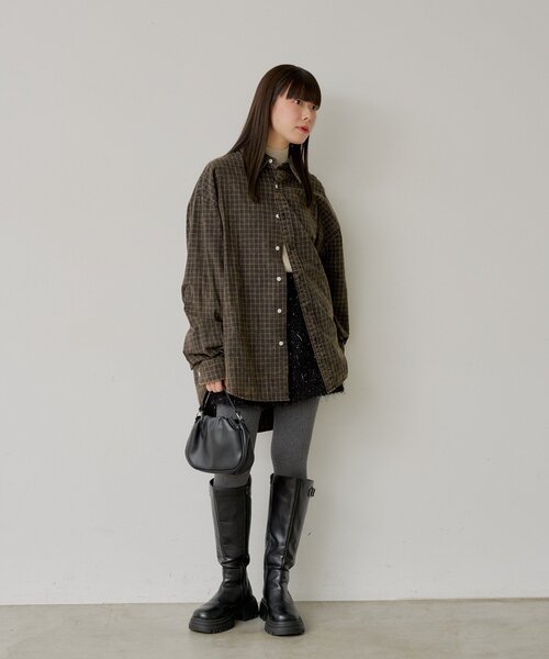 WHIMSIC（ウィムジック）の「【UNISEX】アシッドウォッシュプラッドシャツ（シャツ/ブラウス・メンズ・ネイビー/ベージュ/ブラウン・FREE）」の13枚目の写真