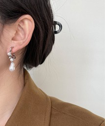 ペルラジオーネ　けし パール ピアス 両耳用 LA VORAGINE｜ラ ヴォラジネのピアス（両耳用）（パール）通販 - ZOZOTOWN