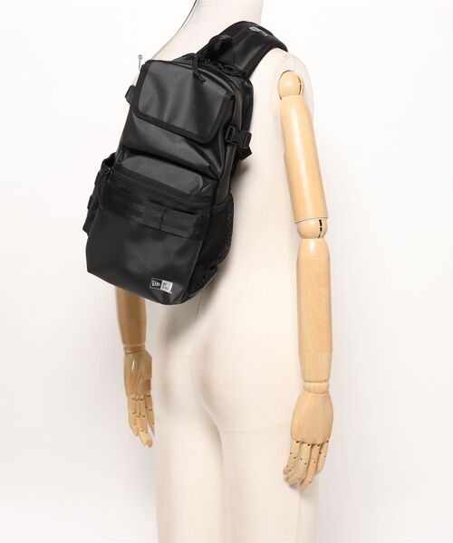 NEW ERA(ニューエラ)の「NEW ERA/ニューエラ ボディバッグ スリングボディバッグ 12L TPU ブラック 14521309(ボディバッグ/ウエストポーチ・メンズ・ブラック・FREE)」の19枚目の写真