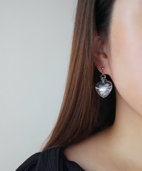 CERCA(チェルカ)の「jolie minette/お水入り オーロラ ガラス ピアス/アレルギー対応(ピアス(両耳用)・レディース・シルバー/シルバー系その他/ゴールド/ゴールド系その他/ゴールド系1/シルバー系1・FREE)」の13枚目の写真