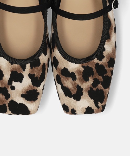 MAMIAN(マミアン)の「スクエアトゥ メリージェーン フラット(パンプス・レディース・レオパード/ブラック/ブラック系その他/シルバー/ブラック系その他2・24.5cm/24.0cm/23.5cm/23.0cm/25.0cm/22.5cm)」の15枚目の写真