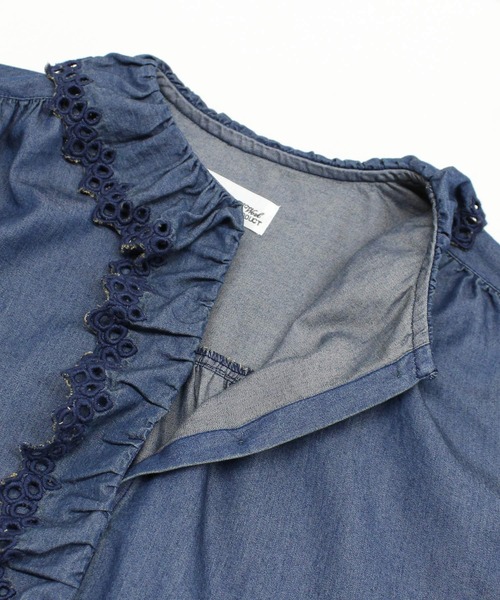 RNA-N(アールエヌエーエヌ)の「B2929 インディゴシャンブレーフリルシャツ(シャツ/ブラウス・レディース・インディゴブルー/ライトインディゴブルー・FREE)」の12枚目の写真