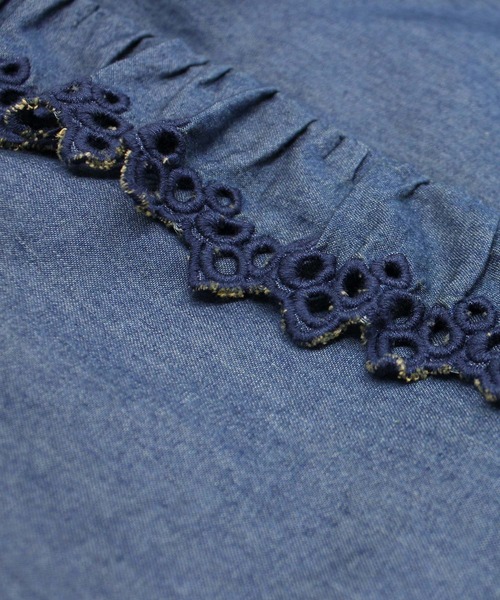 RNA-N(アールエヌエーエヌ)の「B2929 インディゴシャンブレーフリルシャツ(シャツ/ブラウス・レディース・インディゴブルー/ライトインディゴブルー・FREE)」の5枚目の写真