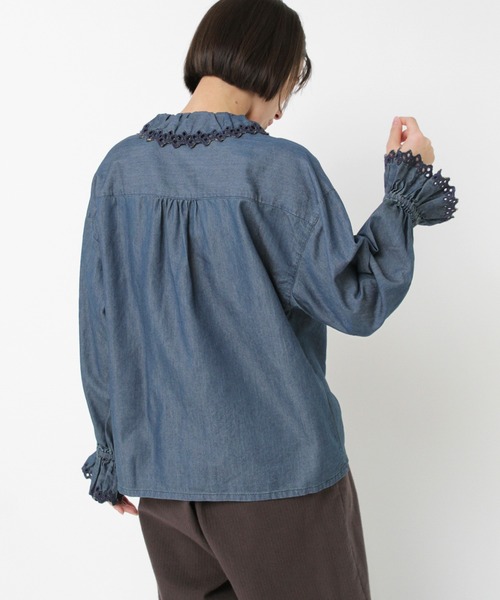 RNA-N(アールエヌエーエヌ)の「B2929 インディゴシャンブレーフリルシャツ(シャツ/ブラウス・レディース・インディゴブルー/ライトインディゴブルー・FREE)」の18枚目の写真