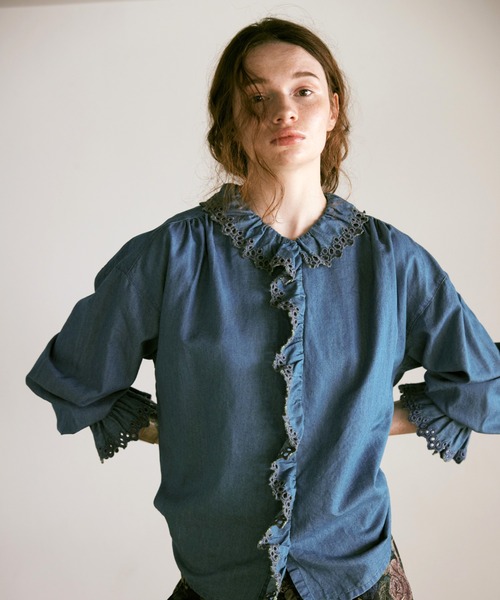 RNA-N(アールエヌエーエヌ)の「B2929 インディゴシャンブレーフリルシャツ(シャツ/ブラウス・レディース・インディゴブルー/ライトインディゴブルー・FREE)」の22枚目の写真