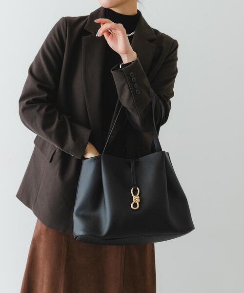 RODE SKO（ロデスコ）の「3WAYメタルリボンワイドトートバッグ（トートバッグ・レディース・グレー/ブラック・ONE）」の4枚目の写真