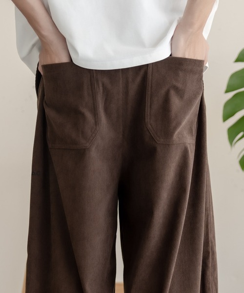 bashful base Oriental（バッシュフルベースオリエンタル）の「【bbO】ロゴ1タックワイドコーデュロイパンツ（その他パンツ・メンズ・ブラック/ブラウン・SMALL/MEDIUM/LARGE）」の7枚目の写真