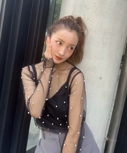 Rosy luce（ロージールーチェ）の「パールシアートップス（シャツ