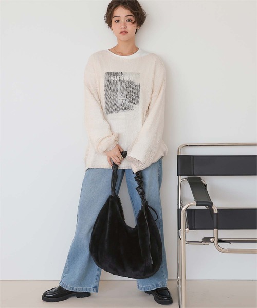 titivate(ティティベイト)の「2wayフェイクファーバッグ(ショルダーバッグ・レディース・グレイッシュベージュ/ブラック/グレー・FREE)」の19枚目の写真