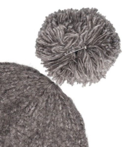 milsa（ミルサ）の「milsa/ミルサ ビーニーポンポン ニット帽 254061215（ニットキャップ/ビーニー・レディース・ホワイト/ピンク/ブラック/グレー/ライトブラウン・FREE）」の8枚目の写真