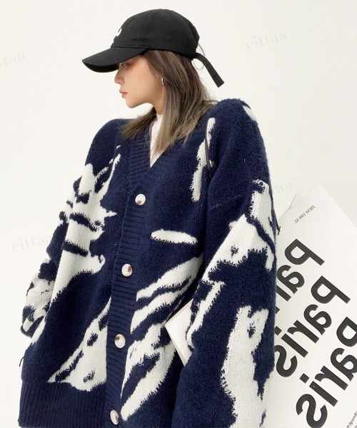 Dalfwin(ダールフィン)の「韓国ファッション 総柄ニットカーディガン(カーディガン/ボレロ・レディース・ネイビー/グレー・FREE)」の1枚目の写真