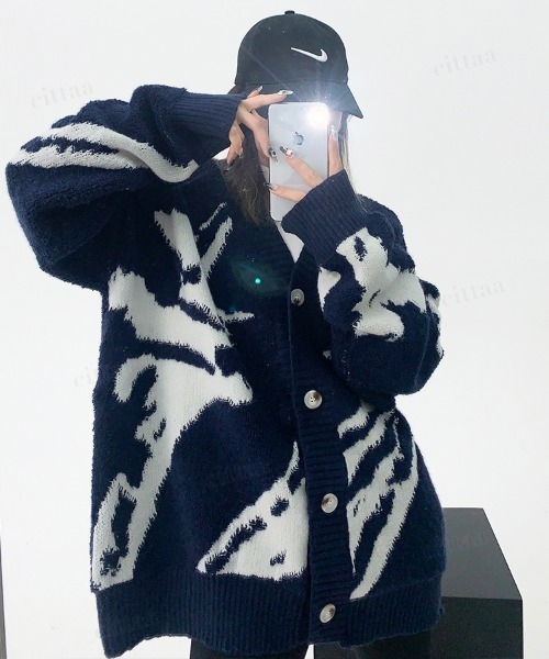 Dalfwin(ダールフィン)の「韓国ファッション 総柄ニットカーディガン(カーディガン/ボレロ・レディース・ネイビー/グレー・FREE)」の6枚目の写真