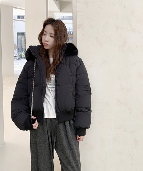 Ritzy（リッツィー）の「2WAY フェイクファーフード脱着 スタンド 