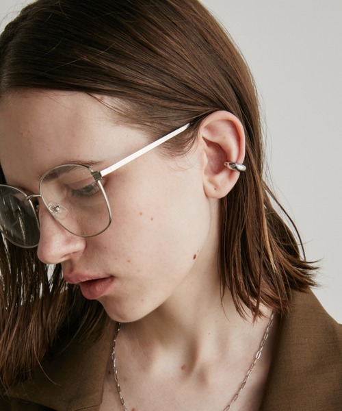 Auntie Rosa Holiday（アンティローザホリデー）の「ミニマルドロップイヤーカフ（イヤーカフ・レディース・シルバー/ゴールド・FREE）」の4枚目の写真