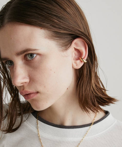 Auntie Rosa Holiday（アンティローザホリデー）の「ミニマルドロップイヤーカフ（イヤーカフ・レディース・シルバー/ゴールド・FREE）」の8枚目の写真