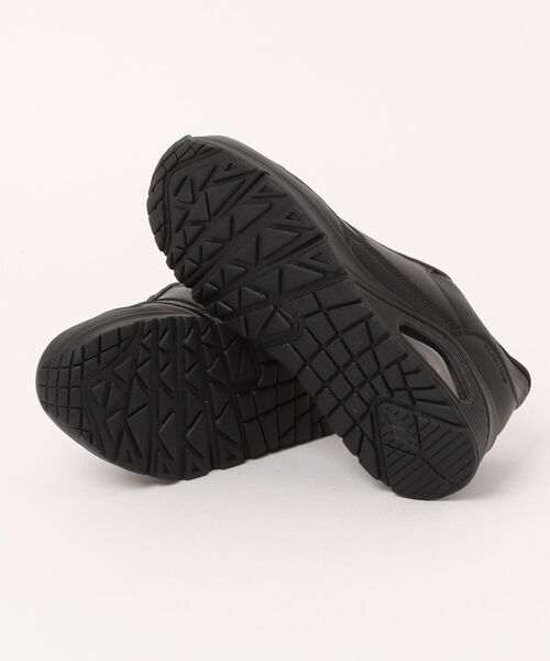 SKECHERS(スケッチャーズ)の「《SKECHERS》53 UNO-BANKSIA LUXE(スニーカー・レディース・ホワイト/ブラック・23.0cm/23.5cm/24.0cm/24.5cm/25.0cm/22.5cm)」の4枚目の写真