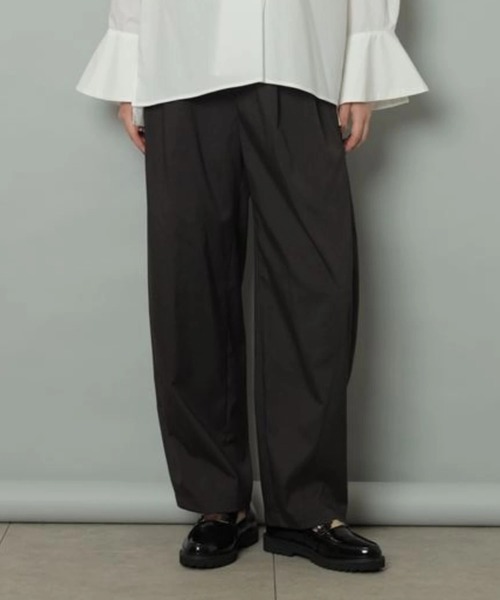 CADUNE（カデュネ）の「梳毛カーヴィーパンツ（その他パンツ・レディース・ブラウン・34/36/38）」の2枚目の写真